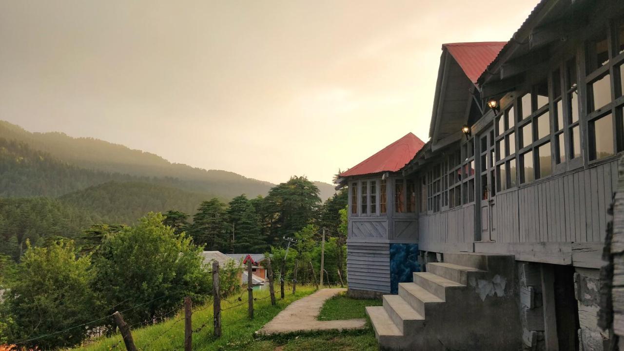 Black Bear Cottage Khajjiar Экстерьер фото