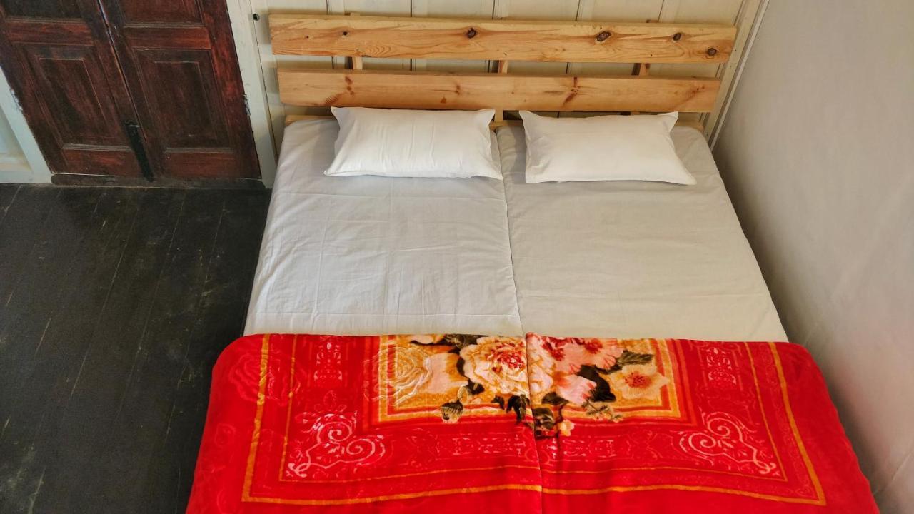 Black Bear Cottage Khajjiar Экстерьер фото