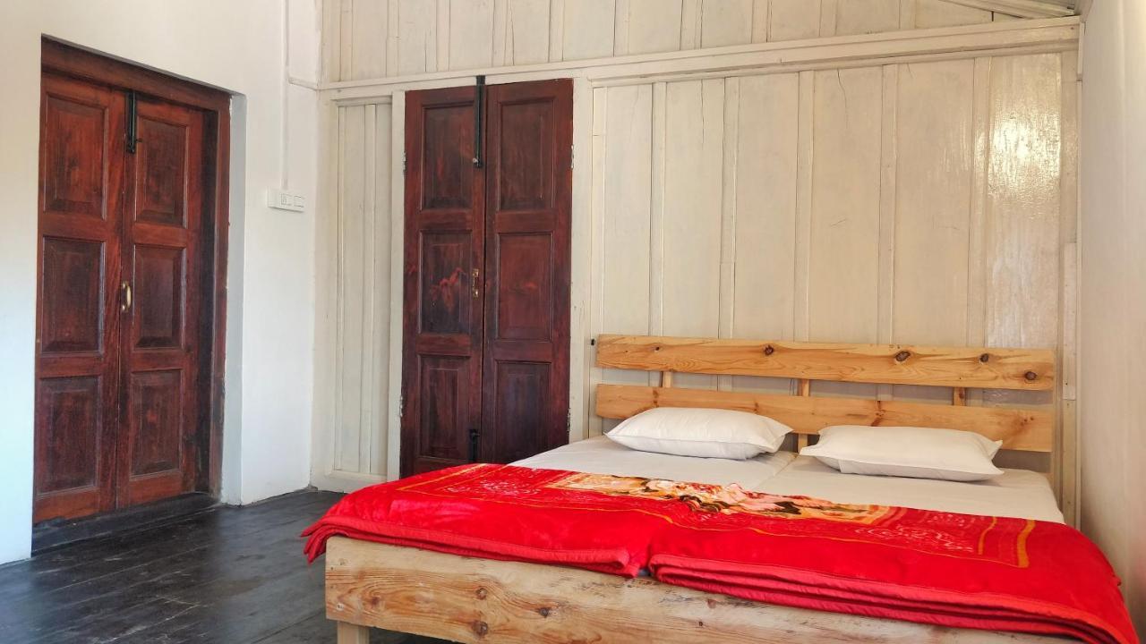 Black Bear Cottage Khajjiar Экстерьер фото