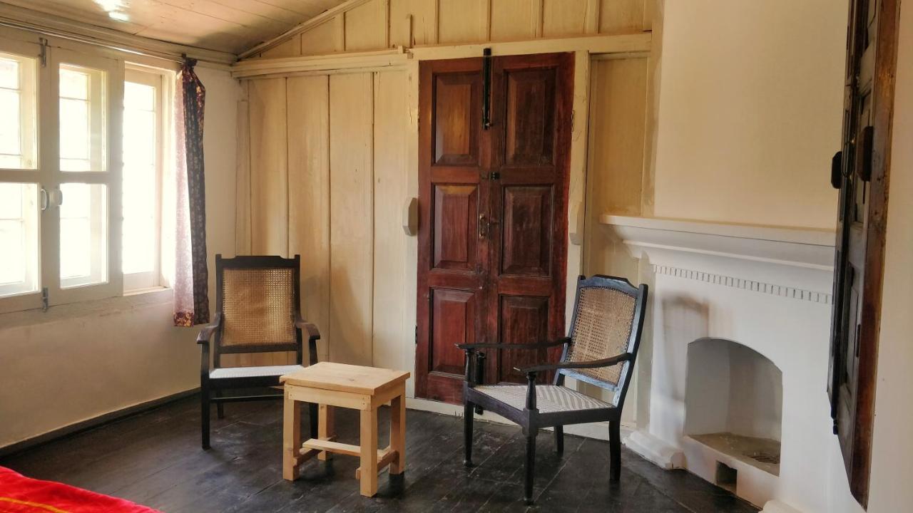 Black Bear Cottage Khajjiar Экстерьер фото