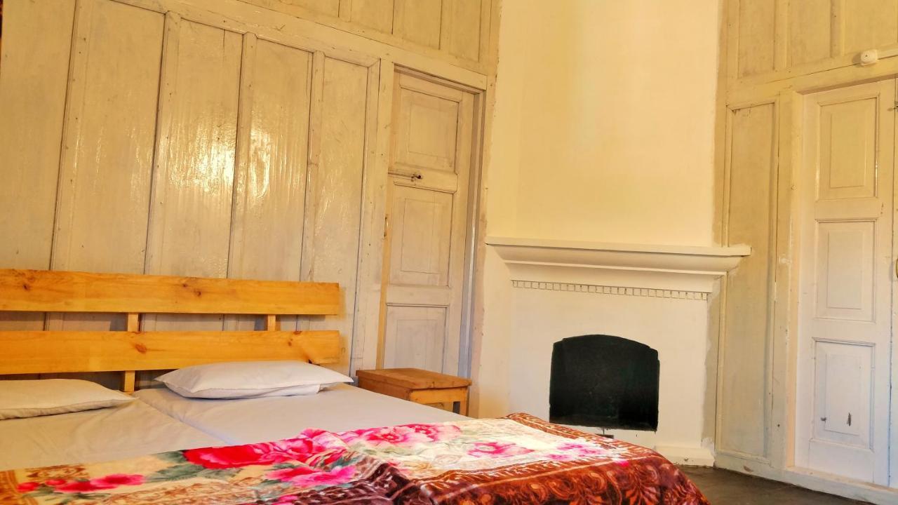 Black Bear Cottage Khajjiar Экстерьер фото